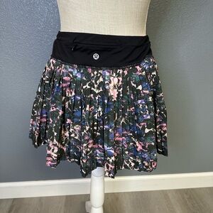 Lululemon Pleat To Street Skirt II
Floral Backdrop Black Multi / Black